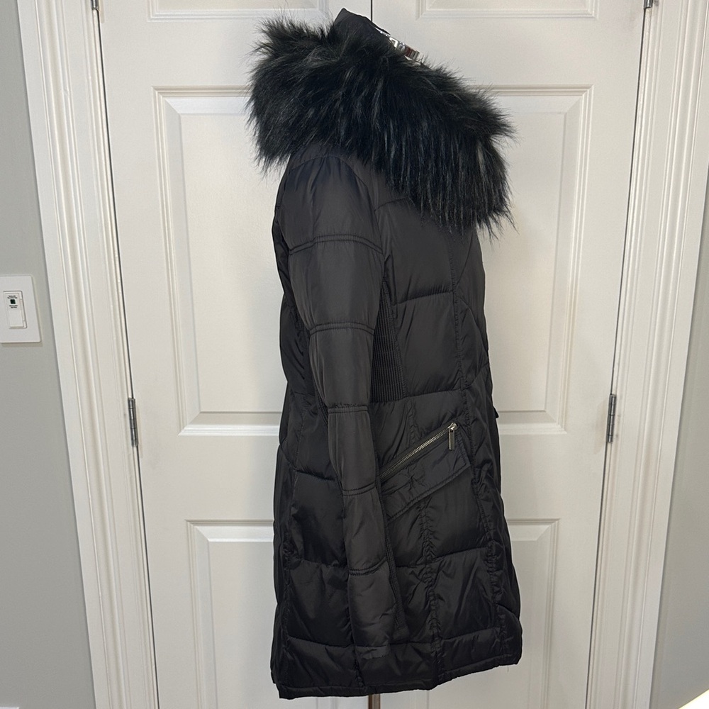 French Connection Black Asymmetric Puffer Faux Fur Trim Quilted Warm Coat Size M - Picture 7 of 16